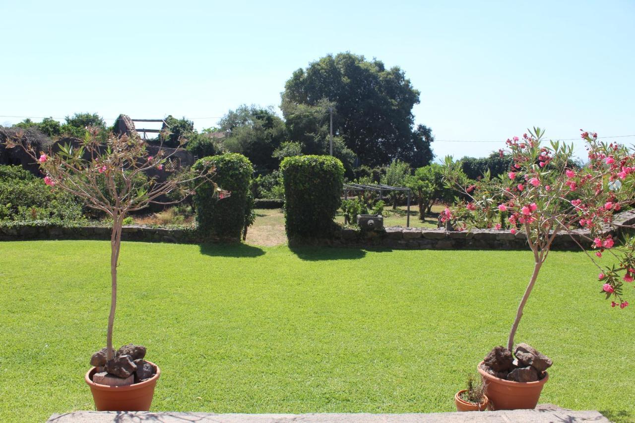 Il Giardino Degli Ovali Villa Fiumefreddo di Sicilia Exterior photo